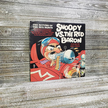 Vintage Snoopy vs The Red Baron, Peter Pan Records Stereo LP Album, Peter Pan Pop Band &amp; Singers, Vintage Vinyl 