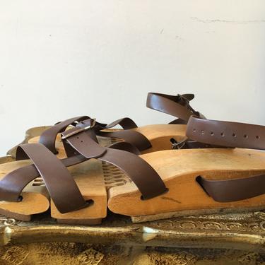 1950s Flexiclogs, wood wedge sandals, vintage 50s sandals, size 8, brown vegan shoes, mrs maisel style, wooden sandals, rockabilly shoes 