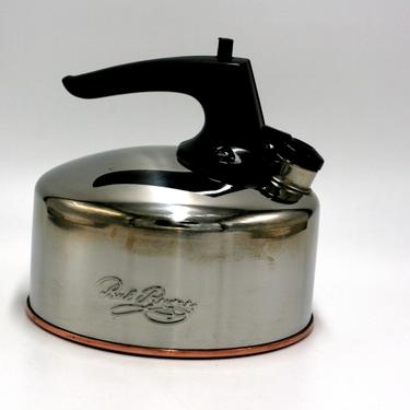 vintage Revere Ware tea kettle/copper bottom/one quart 