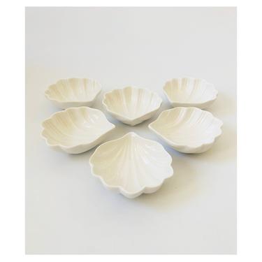 Vintage Ceramic Shell Dishes / Set of 6 
