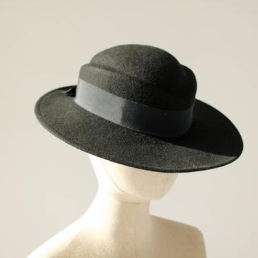 Vintage 70s 80s Arlin Black Wool Felt Wide Flat Brim Hat w/ Grosgrain Ribbon Bow | Made in USA | Bohemian, Boho | 1970s 1980s Designer Hat 