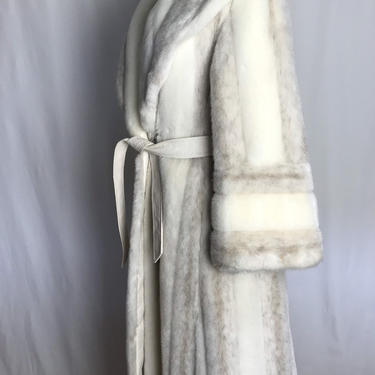 70’s beautiful white faux fur princess coat~ belted waist~ exaggerated belled sleeves ~ gorgeous lush furry fake~ glamorous vintage~ size M 