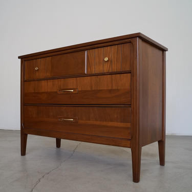 Mid-century Modern 3-Drawer Dresser in Walnut - Professionally Refinished! 