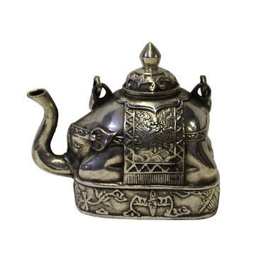 Chinese Handmade Metal Silver Color Elephant Shape Teapot Display cs3393E 