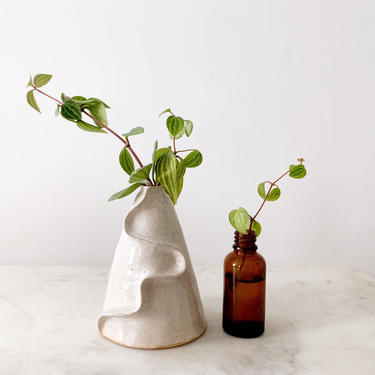 Aleta Vase - Small // Handmade Pottery // white ceramic stoneware 