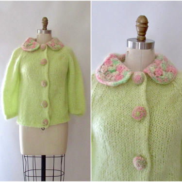 FAMELIA Italian Vintage 60s Mohair Sweater | 1960s Hand Made in Italy, Fuzzy Green Knit Cardigan | Mod, 50s 1950s Mid Century | Size Medium 