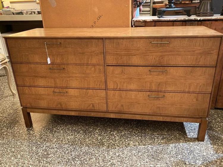 6 drawer mid century dresser by Basset furniture. 56” x 18” x 30” 