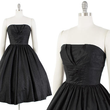 Vintage 1950s Dress | 50s Strapless Black Cotton Circle Skirt Sundress (small) 