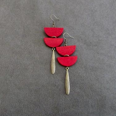 Large and long bold earrings, red wooden and bronze Afrocentric dangle earrings, statement earrings, African jewelry, ethnic earrings 