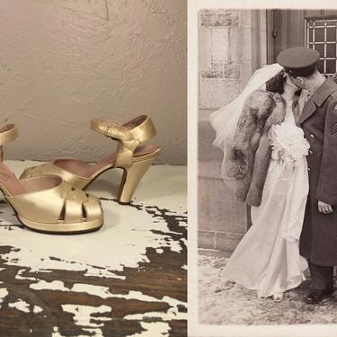 War Time Wedding Bliss - Vintage WW2 1940s Ivory Satin Platform Wedding Pumps Shoes Heels - 5 1/2AA 
