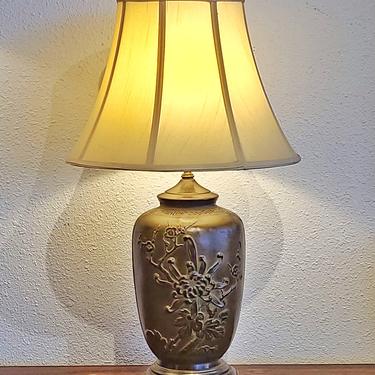 BRONZE ASIAN-INFLUENCED BAS RELIEF TABLE LAMP