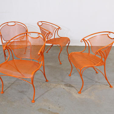 Set of 4 Vintage Mid-Century Modern Curvy Sculptural Iron Outdoor Patio Arm Dining Chairs 