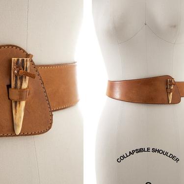 Vintage 1970s 1980s Cinch Belt | 70s 80s Caramel Brown Leather Asymmetrical Wide Toggle Closure Bohemian High Waisted Belt (medium) 