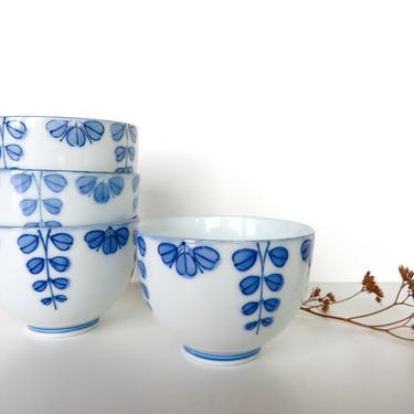 Vintage Japanese Blue And White Tea Cups, Delicate Set of 4 Porcelain Tea Cups With Wisteria Designs 