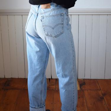 Vintage Light Wash Levi&#39;s 550s | 2 | 34 W | 1990s Mid\High Rise Levi Jeans | Made in USA | 501s |  505s 