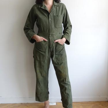 Vintage 70s Green Army Coveralls/ 1970s Distressed Fitted Coveralls/ Green Cotton Sateen Military Suit/ Small 