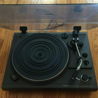 HITACHI DIRECT DRIVE TURNTABLE HT-350 - powers on, for parts RECORD PLAYER 1970s