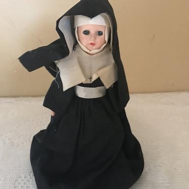 Mid Century Hard Plastic Catholic Nun Doll with Sleepy Eyes and Stand 7 1/2&amp;quot; 