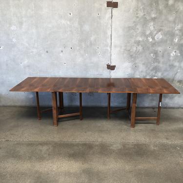 Mid Century Danish Modern Expandable Dining Room Table