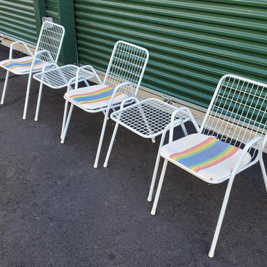 Mid Century Modern White Wire Chair &amp; Table Chair Set Emu Italian Outdoor Furniture Metal Original Rainbow Cushions Made in Italy Rio Style 