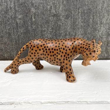Carved wooden cheetah - vintage roaring cat 