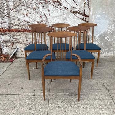Set of 6 spindle back walnut dining chairs