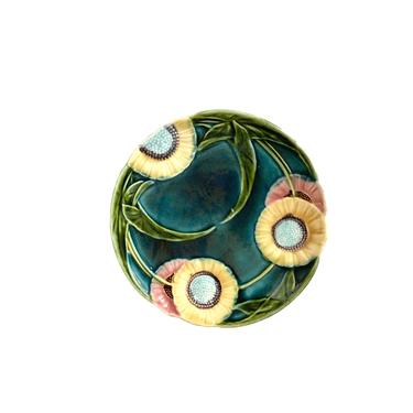 Majolica 7 Inch Floral Plate 