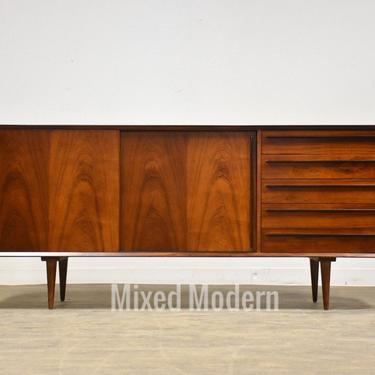 Danish Modern Rosewood Sideboard Credenza 