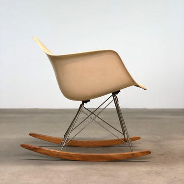 Herman Miller | Eames Rocker RAR Parchment Chair | Mid Century 