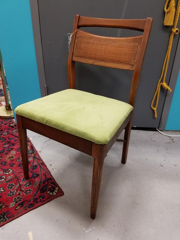 Mid-Century Walnut Dinning Room Chairs by American of Martinsville