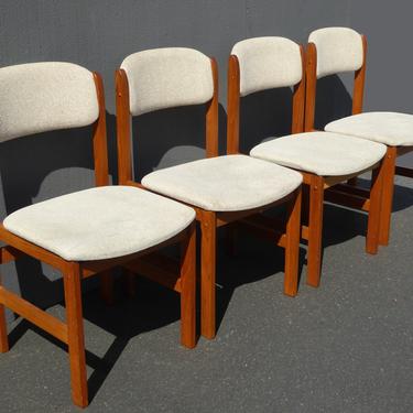 Set of four Vintage Benny Linden Design Danish Mid Century Modern Side Chairs 