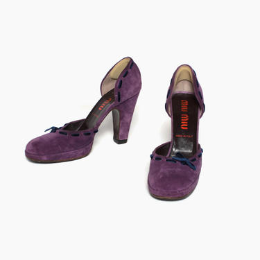 Vintage 90s Miu Miu Purple Heels / 1990s Grape Purple Suede Babydoll Pumps with Velvet Ribbon Bows by luckyvintageseattle