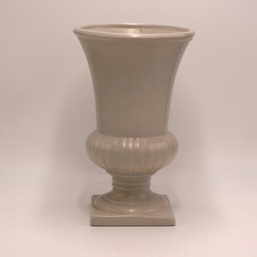 vintage Red Wing taupe pottery vase/urn style vase 