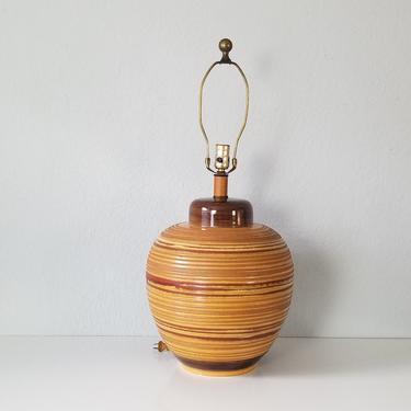 Mid-Century Textural Striped Pottery Table Lamp. 