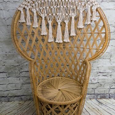 SHIPPING NOT FREE!!! Vintage Wicker Macrame Peacock Chair 