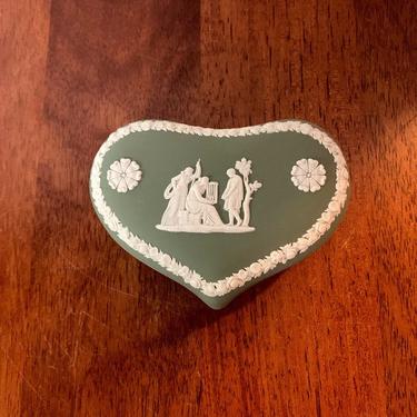 Vintage Wedgwood Jasperware Cream on Green Heart Shaped Box Group with Cage 