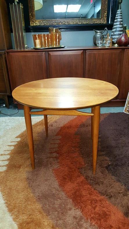 Mid-Century Modern round side table by Heritage Furniture