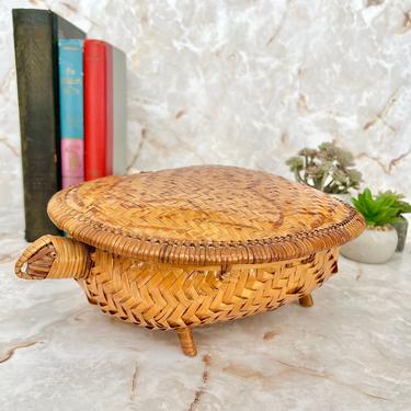 Rattan Basket with Lid, Turtle Tortoise Shape, Wicker Decor, Home Organization, Mid Century Home Decor 