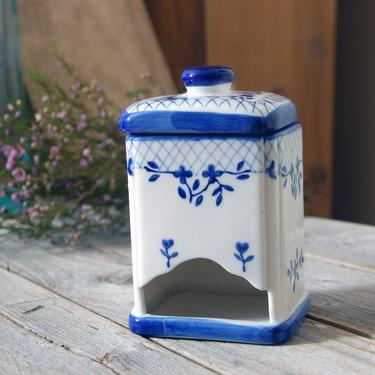 Vintage ceramic match holder / vintage blue floral matchstick holder / China hanging wall mount match safe holder  / cottage farmhouse decor 