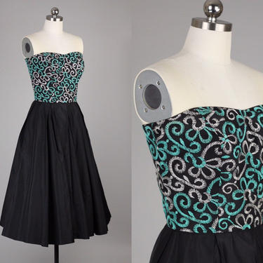 1950s Metallic Embroidered Strapless Taffeta Party Dress / Sweetheart Neckline 