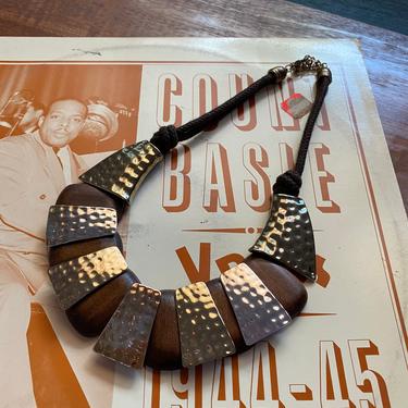 Vintage Wood and Gold Tone Necklace 