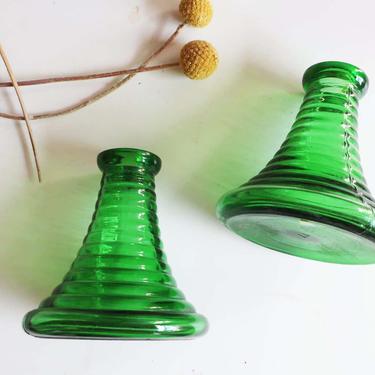 Vintage 70s Green Glass Bud Vase Set 2 - 1970s Ridged Ripple Glass Bud Vases - Glass Taper Candle Holders - Minimalist Home Decor 