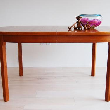 Scandinavian Modern Nils Jonsson Teak Dining Table with 2 Extensions by Troeds made in Sweden 