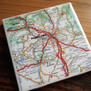 1978 Pamplona Spain Map Coaster. Pamplona Map. Europe Gift Travel Décor. Ceramic Coasters Spain Gift. Vintage Map Repurposed. Spanish Décor. 