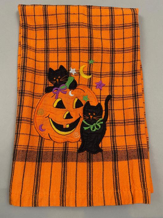 Vintage Halloween Tea Towel Black Cats and Pumpkin Jack O' Lantern 