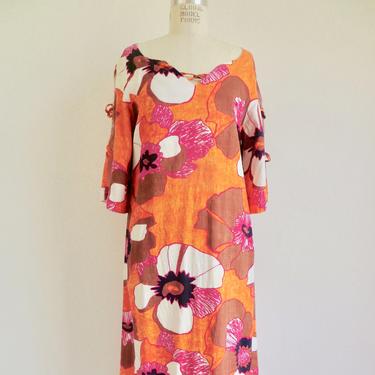 Vintage 1970&#39;s Hawaiian Maxi Long Dress Caftan Mod Orange Pink Floral Print Bell Sleeves Resort Luau Penney&#39;s Hawaii Large 