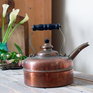 Vintage copper kettle / The Simplex Patent Kettle England / whistling tea kettle / copper decor / rustic farmhouse kitchen decor 