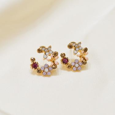 Flower stud earrings, Wreath stud earrings, floral earrings, botanical earrings, daisy earrings, korean earrings, dainty stud earrings E022 