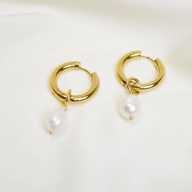 E058 large gold hoop pearl earring, pearl large hoop earring, pearl hoops, pearl dangle earring, gold large hoops, gold hoop earring, gift 