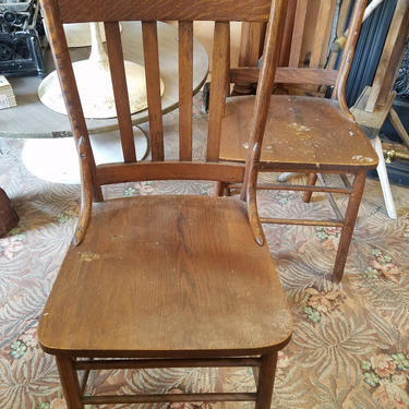Antique oak Chair 17 x 36 x 15.5
